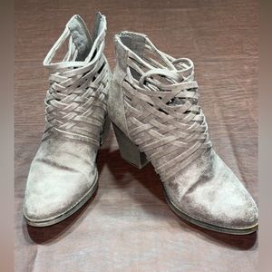 Ankle boots size 9 women’s